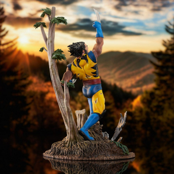 Wolverine (90's Comic) Statue Marvel Gallery, 28 cm