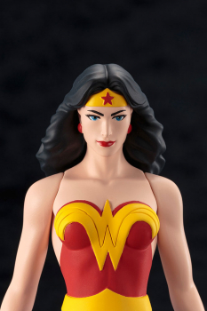 Wonder Woman Classic Statue