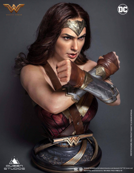 Wonder Woman Büste