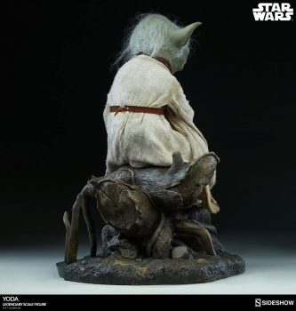 Yoda Legendary Scale Statue