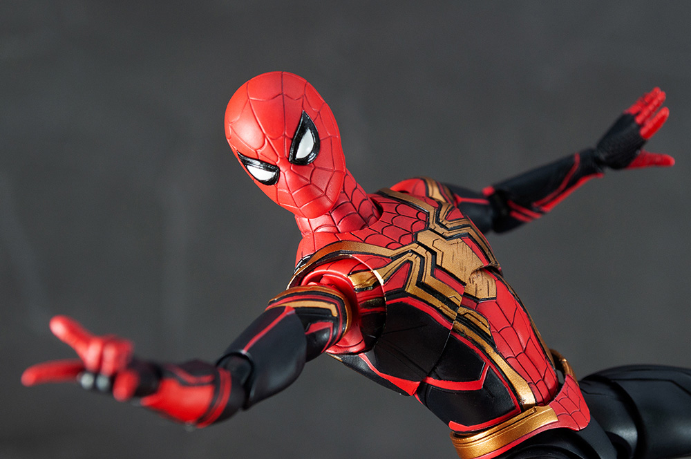 Integrated Suit Spider-Man (Final Battle Edition) Action Figure   Web Exclusive, Spider-Man: No Way Home, 15 cm | BlacksBricks