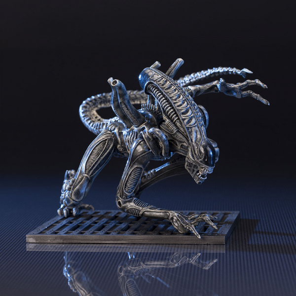 ArtFX+ Alien Warrior