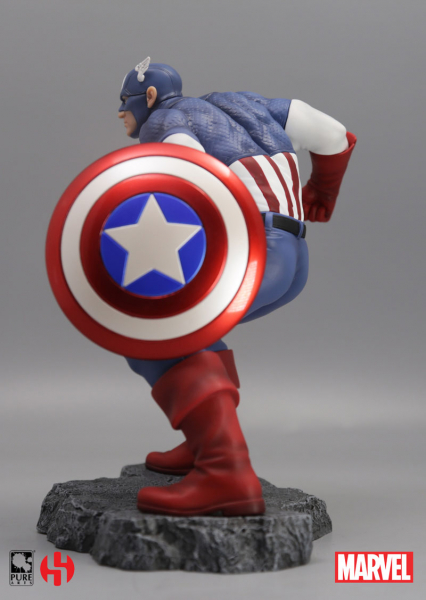 Captain America Statue