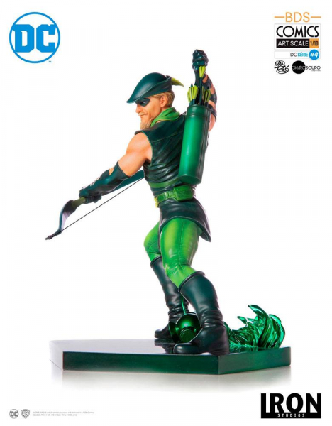 Green Arrow Art Scale Statue