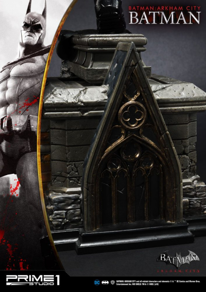 Batman Statue