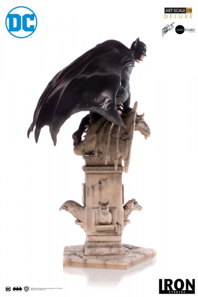 Batman Art Scale Deluxe