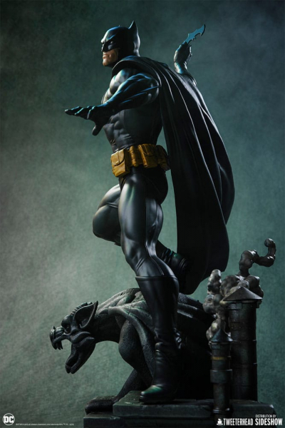 Batman (Black and Gray Edition) Statue 1:6, DC Comics, 50 cm