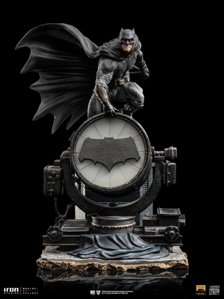 Batman on Batsignal Statue 1/10 Art Scale Deluxe, Zack Snyder's Justice League, 28 cm