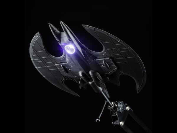 Batwing Lamp