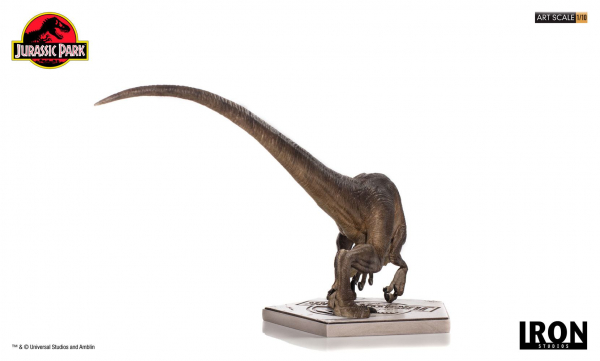 Velociraptor Statue