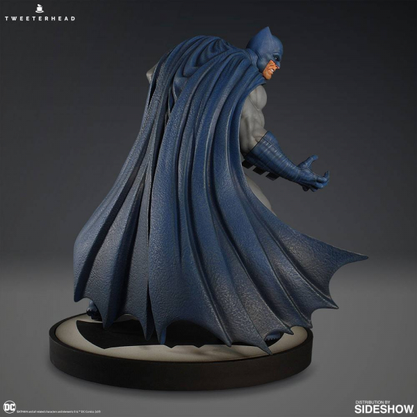 Dark Knight Statue