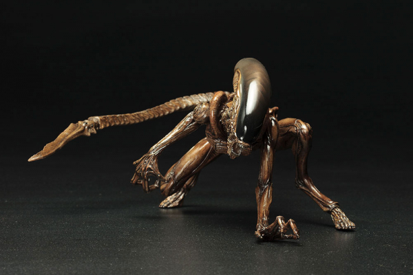 Dog Alien ArtFX+