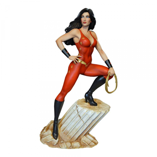 Donna Troy Statue