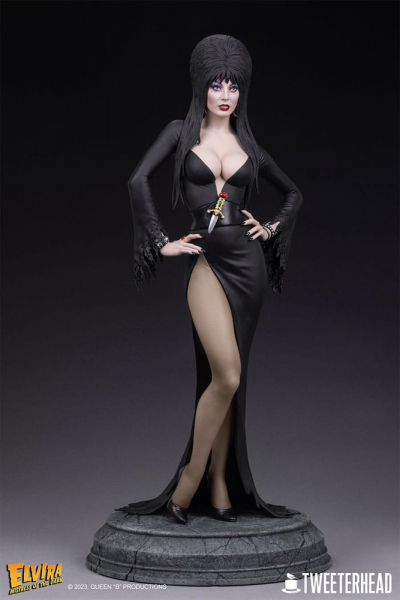 Elvira Statue 1:4, Elvira - Herrscherin der Dunkelheit, 48 cm