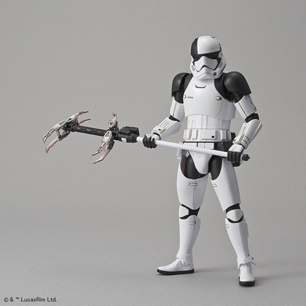 First Order Stormtrooper Executioner 1 12 Modellbausatz 