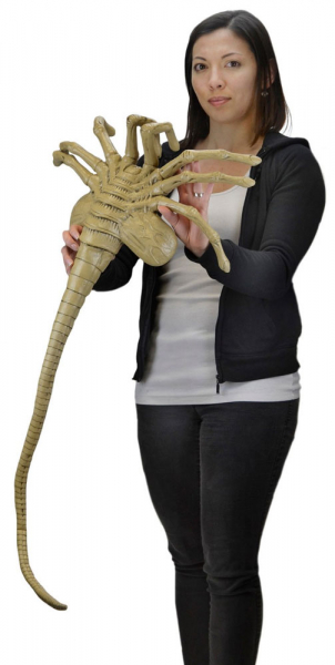 Facehugger life-size