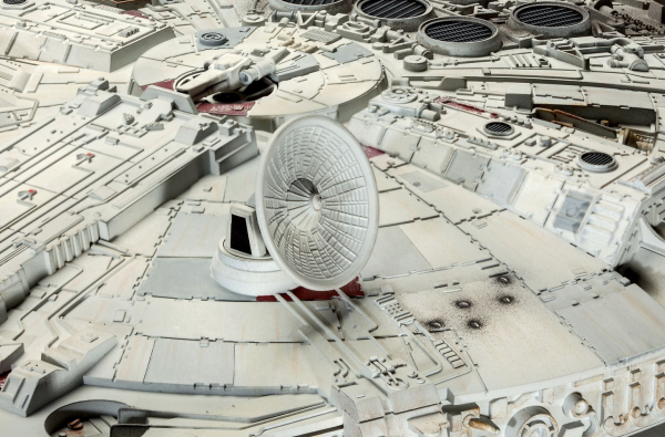 Millennium Falcon 1/72