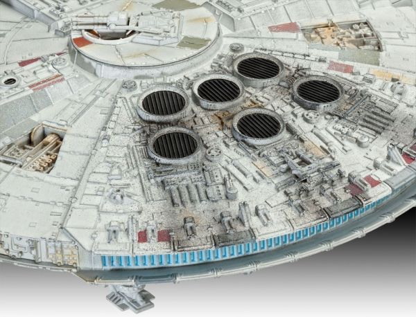 Millennium Falcon Master Series