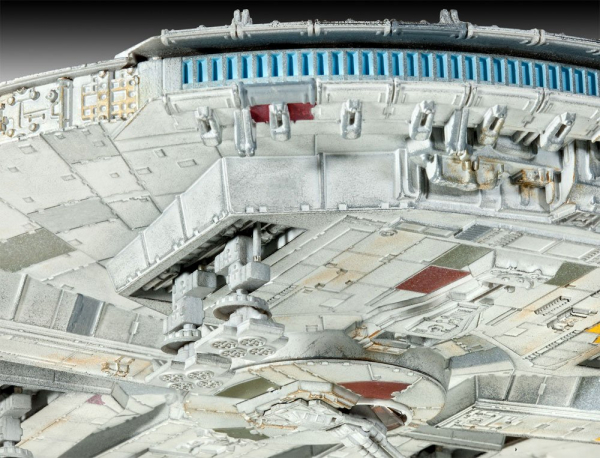 Millennium Falcon Master Series