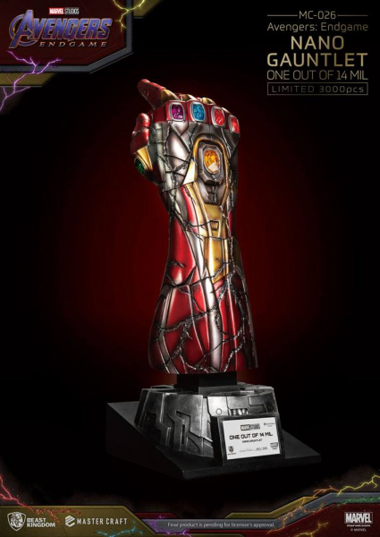 Nano Gauntlet (One out of 14 Million) Statue 1:1 Master Craft, Avengers: Endgame, 47 cm