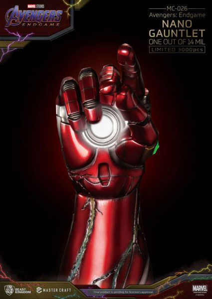 Nano Gauntlet (One out of 14 Million) Statue 1:1 Master Craft, Avengers: Endgame, 47 cm