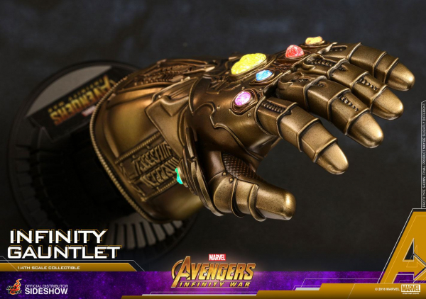 Infinity Gauntlet Hot Toys