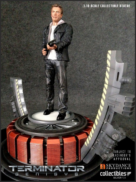 T-800 Guardian Statue