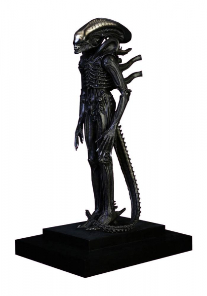 Giger's Alien 1/3