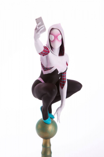 Spider-Gwen Statue