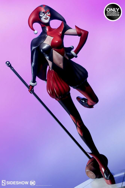 Harley Quinn Statue