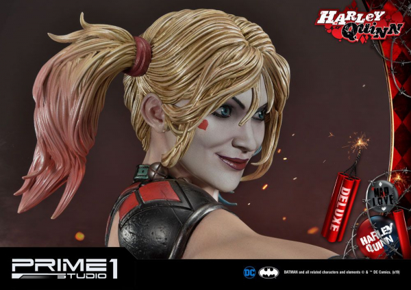 Harley Quinn Statue