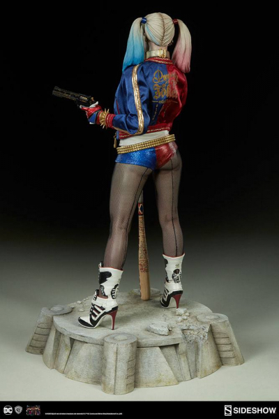 Harley Quinn Premium Format