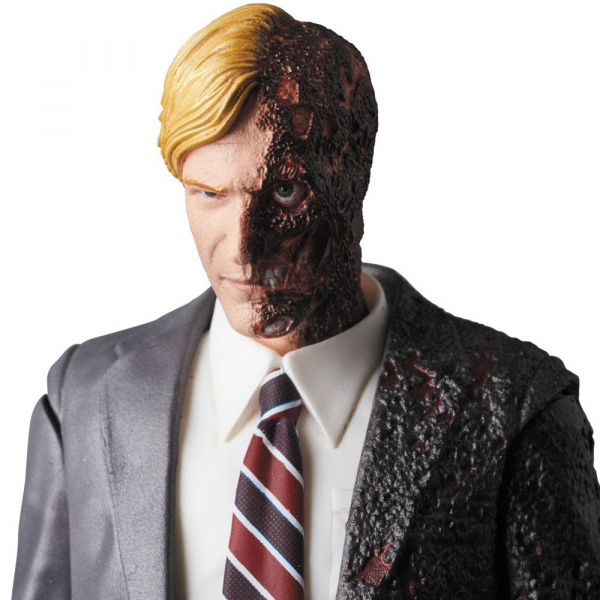 Harvey Dent MAFEX