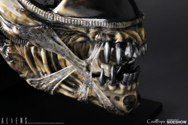 Alien Warrior Head Lifesize