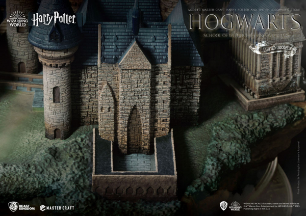 Hogwarts School of Witchcraft and Wizardry Statue Mastercraft, Harry Potter and the Philosopher's Stone, 32 cm