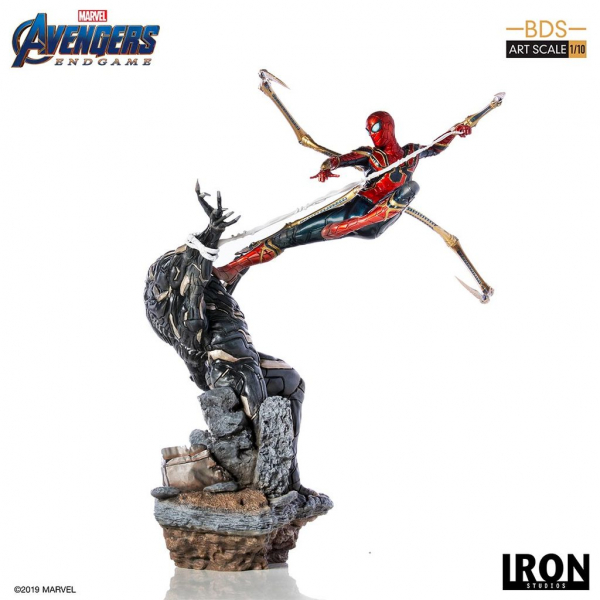 Iron Spider vs. Outrider