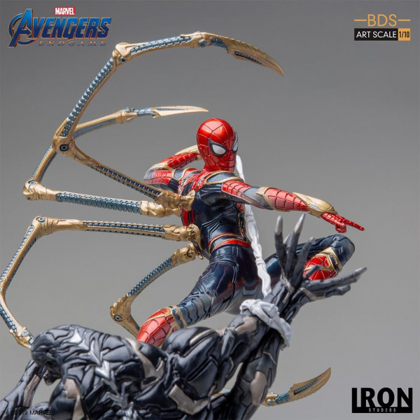 Iron Spider vs. Outrider