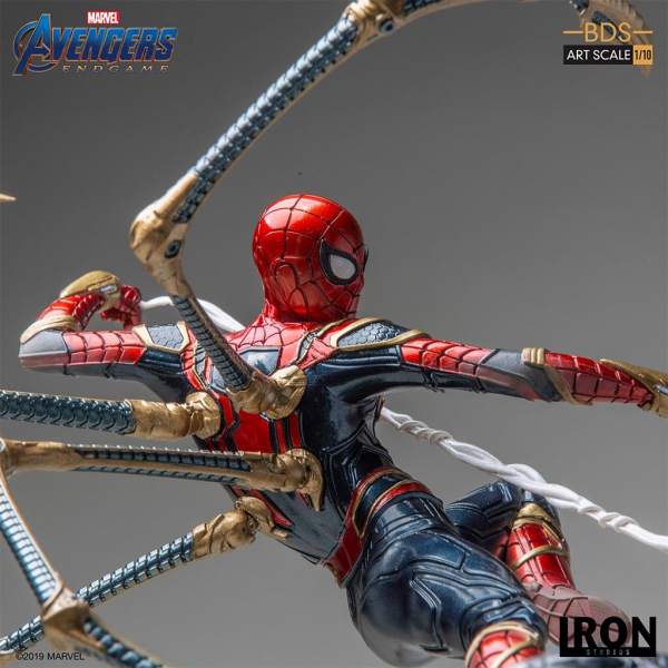 Iron Spider vs. Outrider