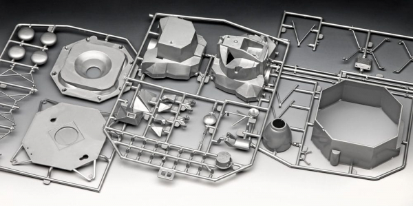 Apollo 11 Lunar Module Eagle Model Kit 1/48, NASA, 14 cm