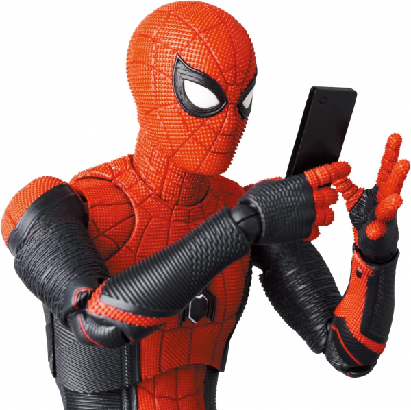 Spider-Man (Upgraded Suit) Actionfigur MAFEX, Spider-Man: No Way Home, 15 cm