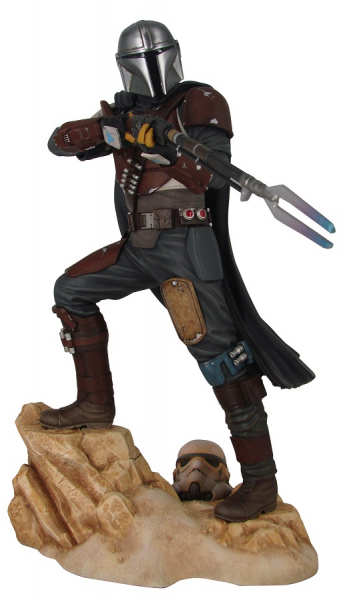 Mandalorian Statue