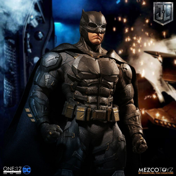 Tactical Suit Batman One:12