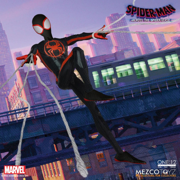 Miles Morales Actionfigur 1:12 Mezco, Spider-Man: Across the Spider-Verse, 17 cm