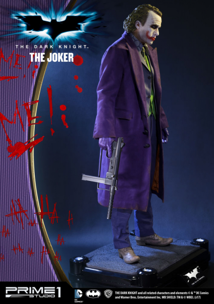 The Joker Statue 1/2