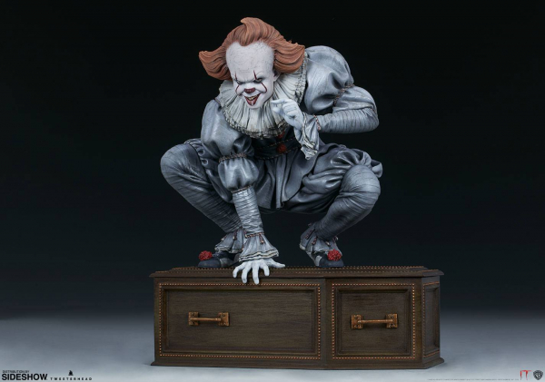 Pennywise Statue