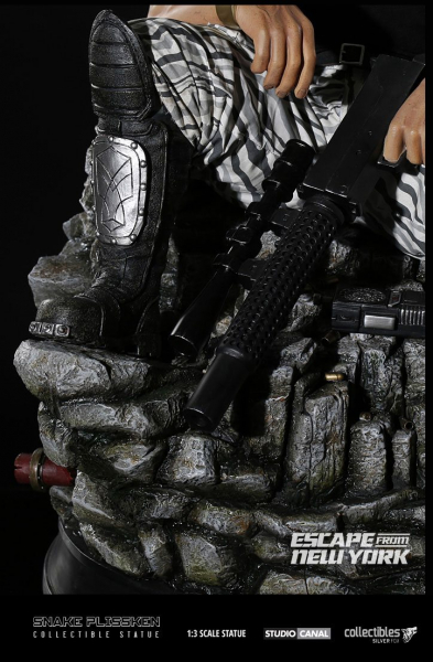 Snake Plissken Statue