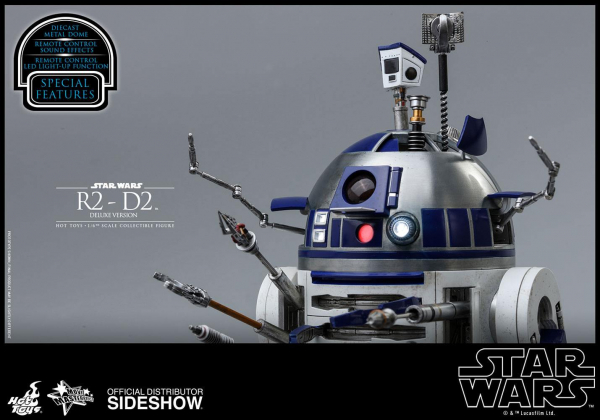 R2-D2 Deluxe Version