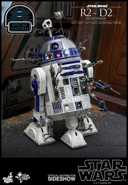 R2-D2 Deluxe Version