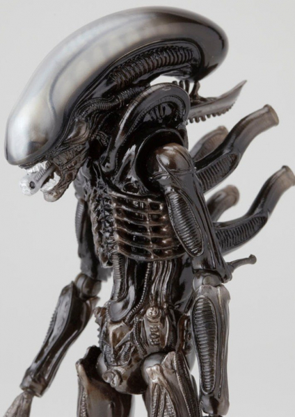 Revoltech Alien