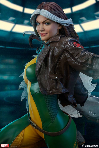 Rogue Statue Sideshow